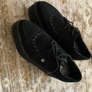 T.u.k 3 inch creeper velvet platforms